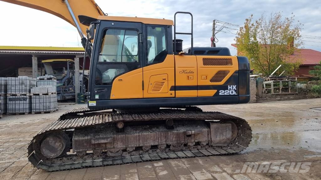 Hyundai HX 220 L Vikšriniai ekskavatoriai