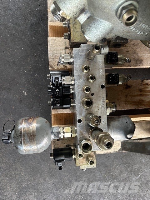 Liebherr LMV 140 SILNIK JAZDY Hydraulik