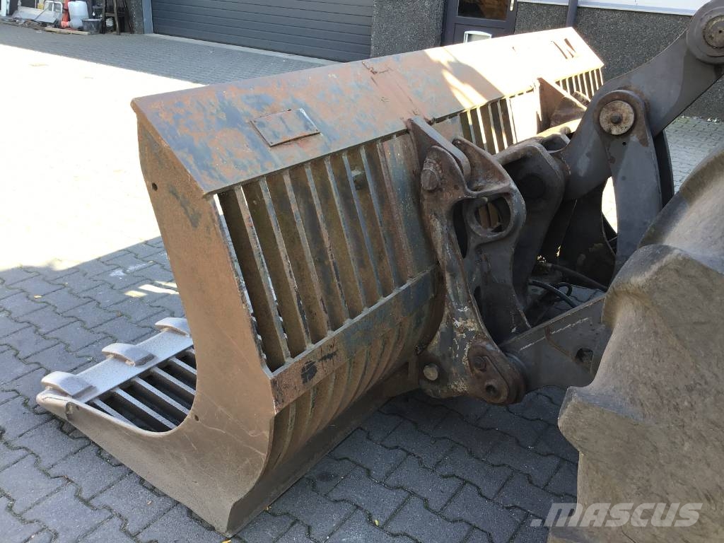 Volvo L 70 E 轮式装载机