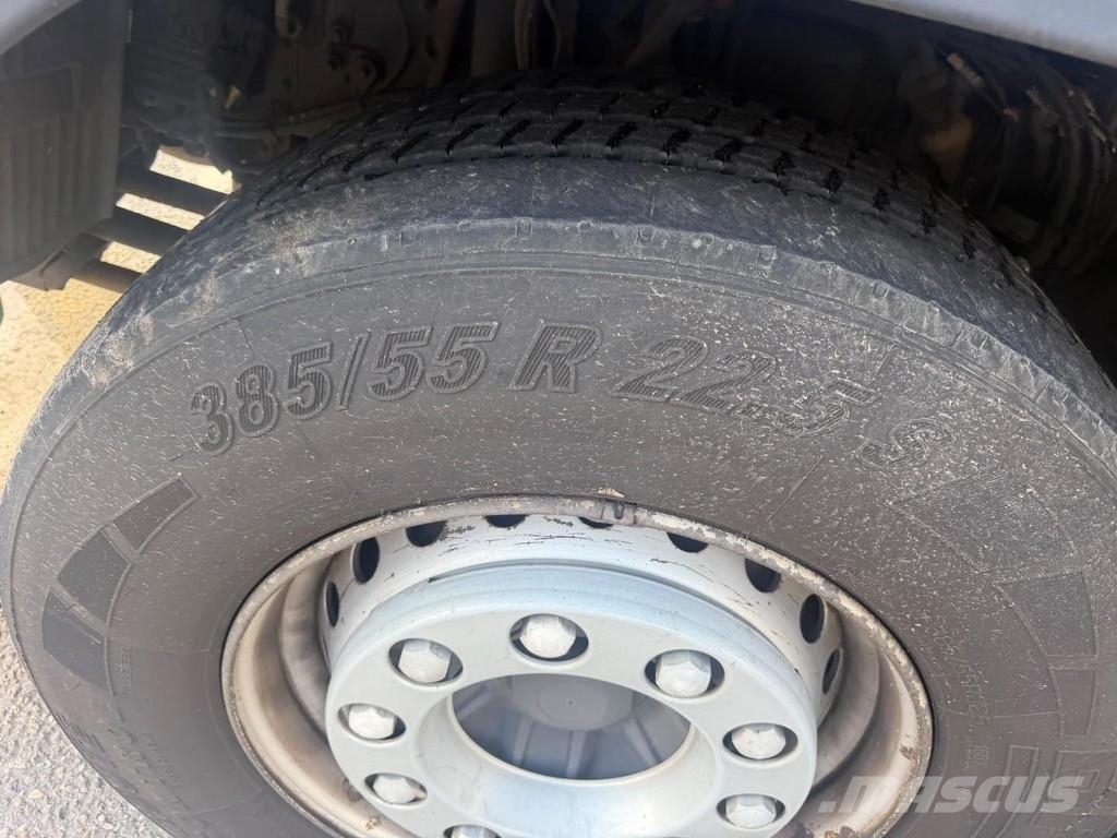 Volvo FM 500 6X2 EURO 6 + MENKE Kamioni za prevoz životinja