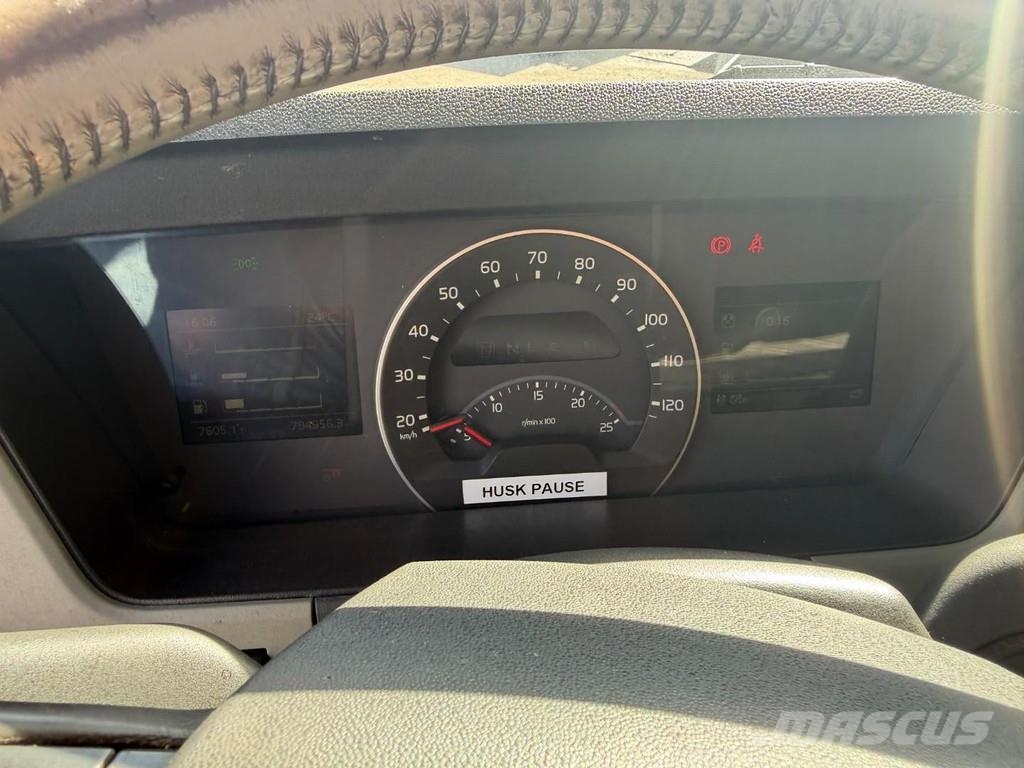 Volvo FM 500 6X2 EURO 6 + MENKE Kamioni za prevoz životinja