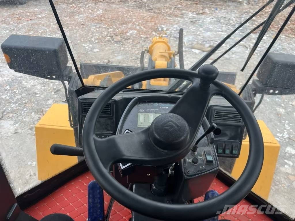 LiuGong 835 휠로우더