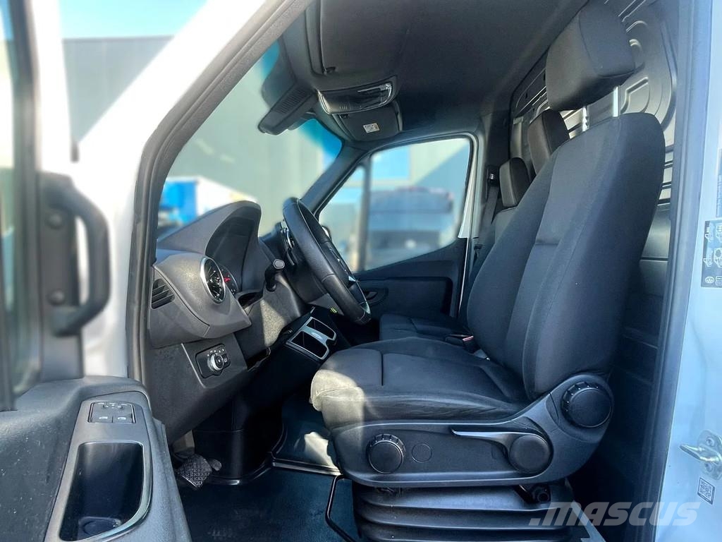 Mercedes-Benz Sprinter 317 *Navigatie*Cruise Control*Zetelverwar Skriňová nadstavba