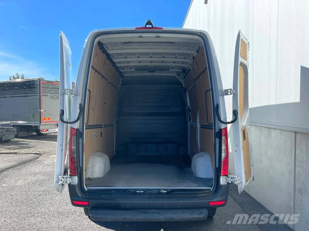 Mercedes-Benz Sprinter 317 *Navigatie*Cruise Control*Zetelverwar Skriňová nadstavba