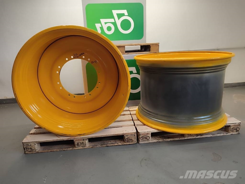 JCB Fastrac 8330 rim 28x42 Reifen