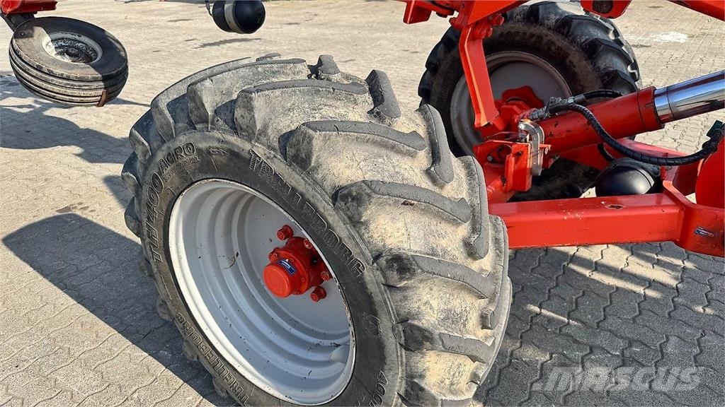 Kuhn Challenger T 8-furchig Paluuaurat