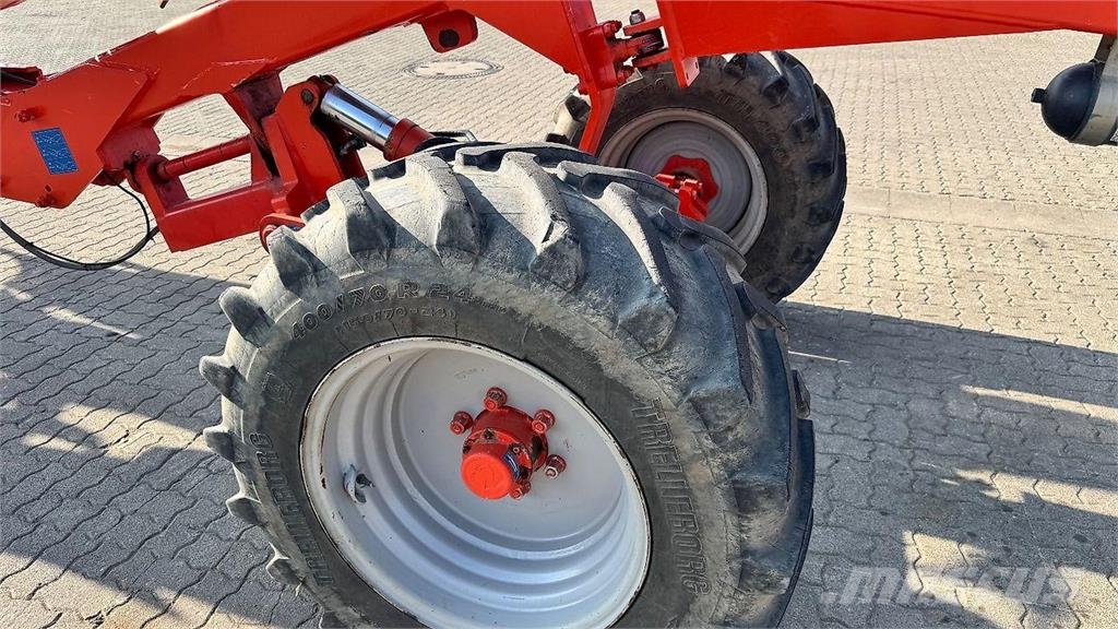 Kuhn Challenger T 8-furchig Paluuaurat