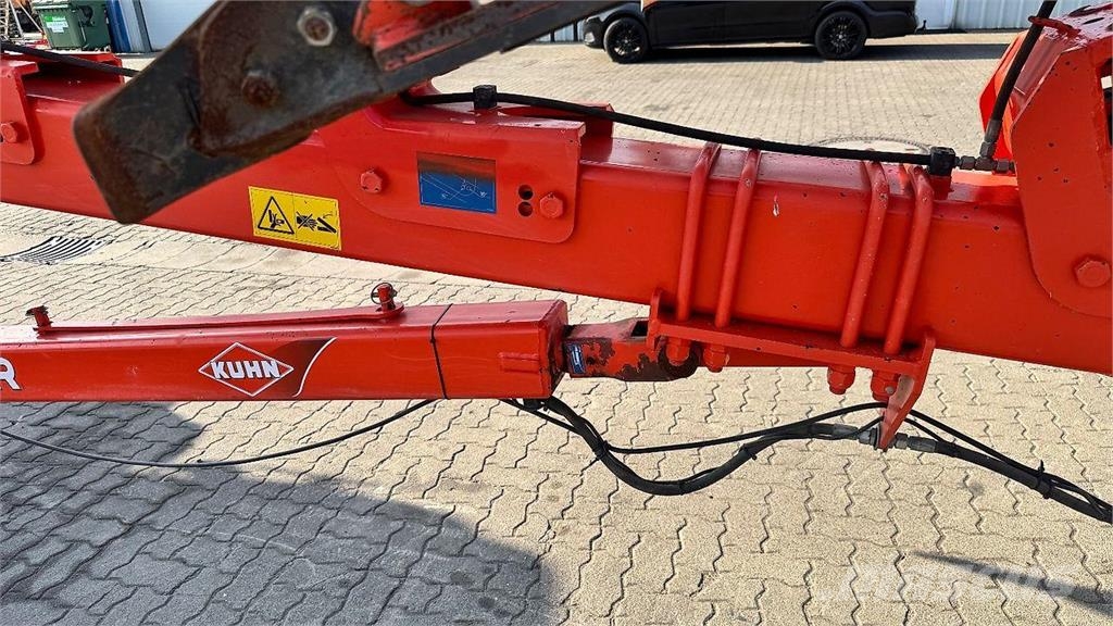 Kuhn Challenger T 8-furchig Paluuaurat