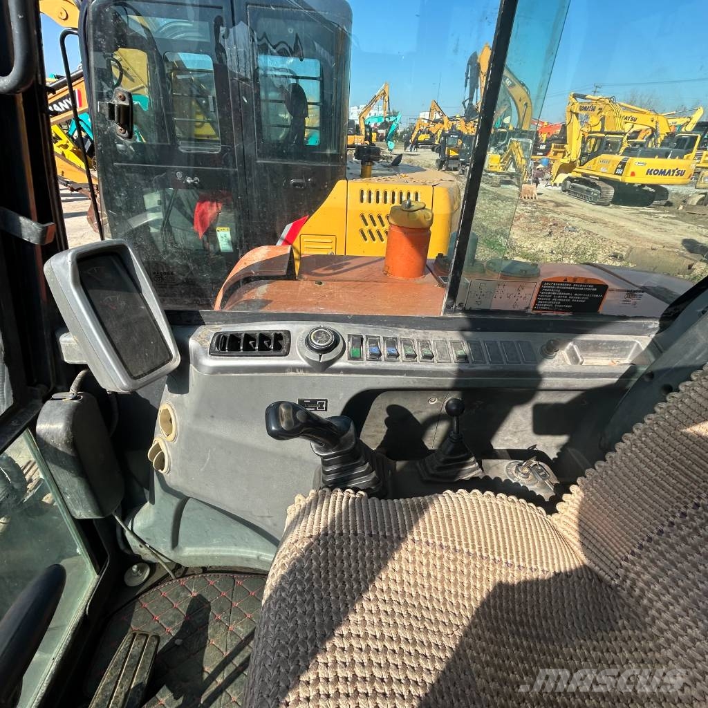 Doosan DX 60 حفارات زحافة