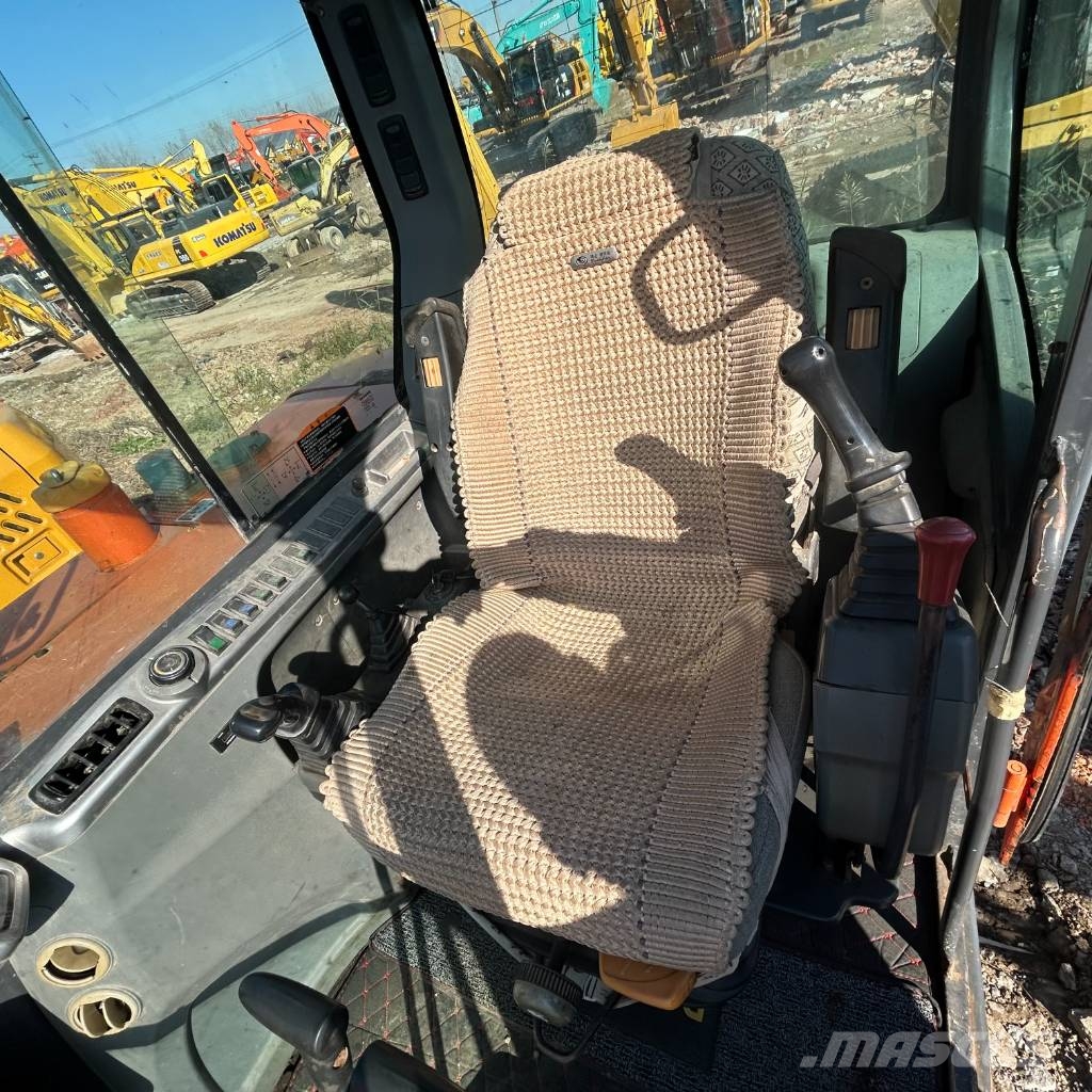 Doosan DX 60 حفارات زحافة