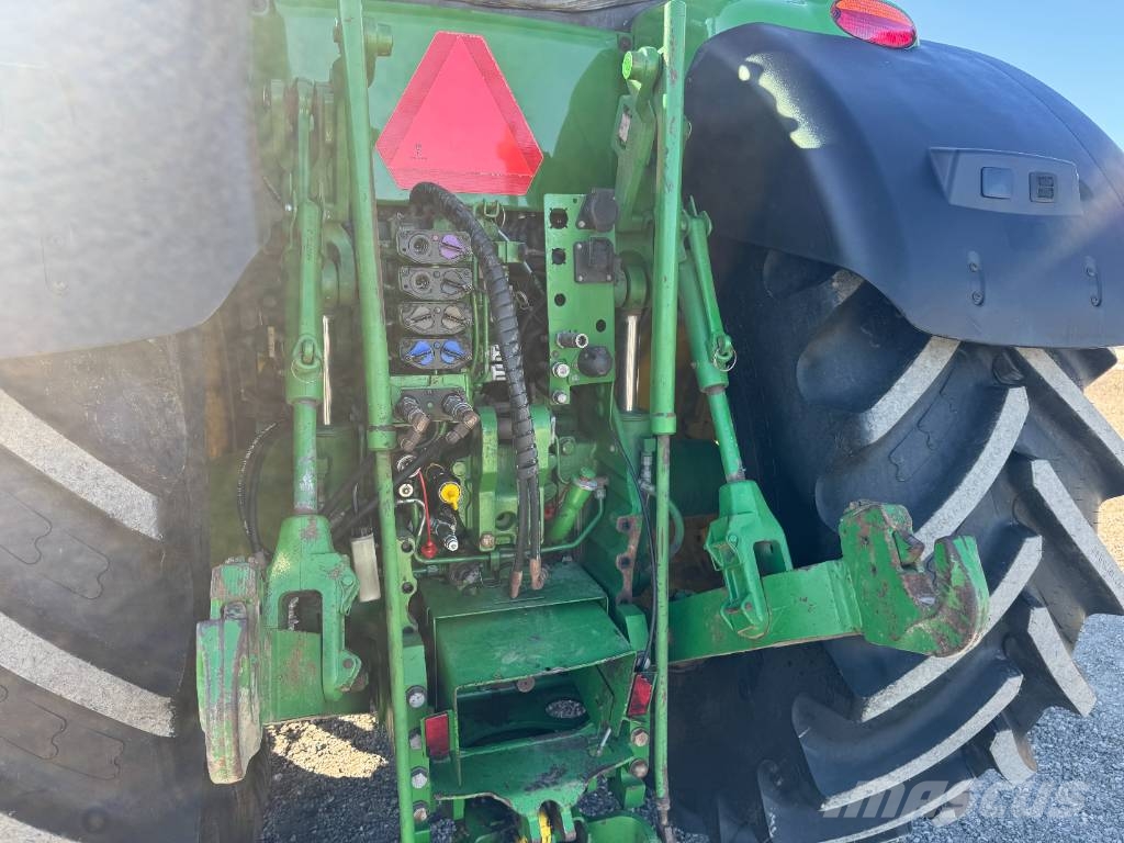 John Deere 8400R الجرارات