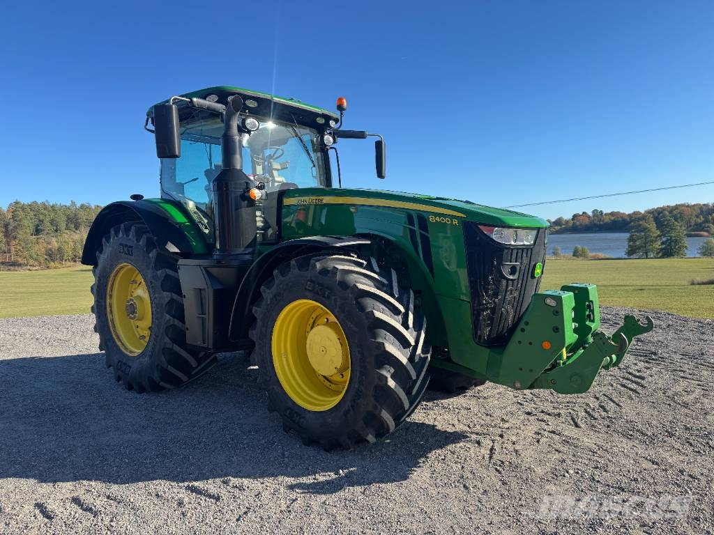 John Deere 8400R الجرارات