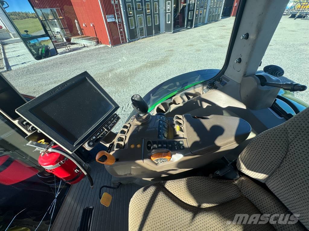 John Deere 8400R الجرارات