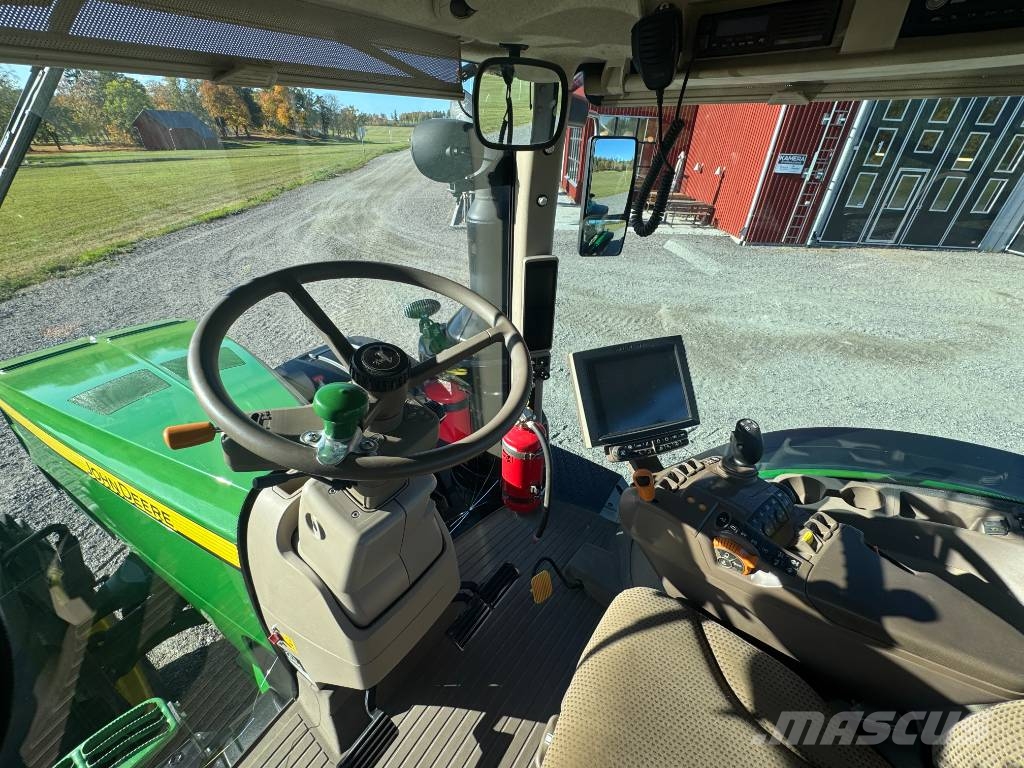 John Deere 8400R الجرارات
