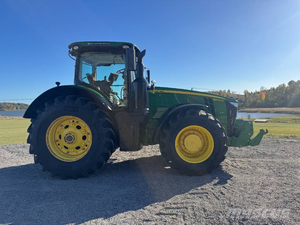 John Deere 8400R الجرارات