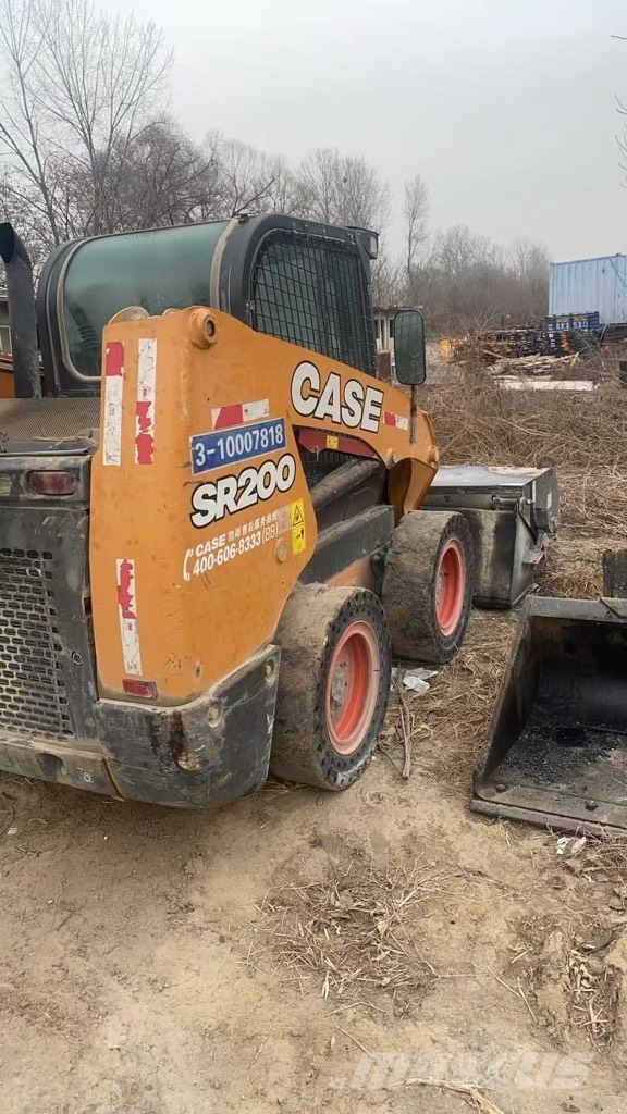 CASE SR200 Φορτωτάκια