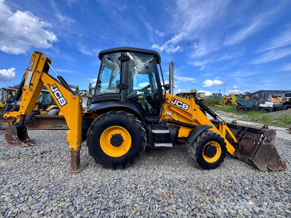 JCB 3 CX Kaivurikuormaajat