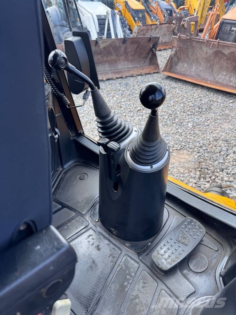 JCB 3 CX Kaivurikuormaajat