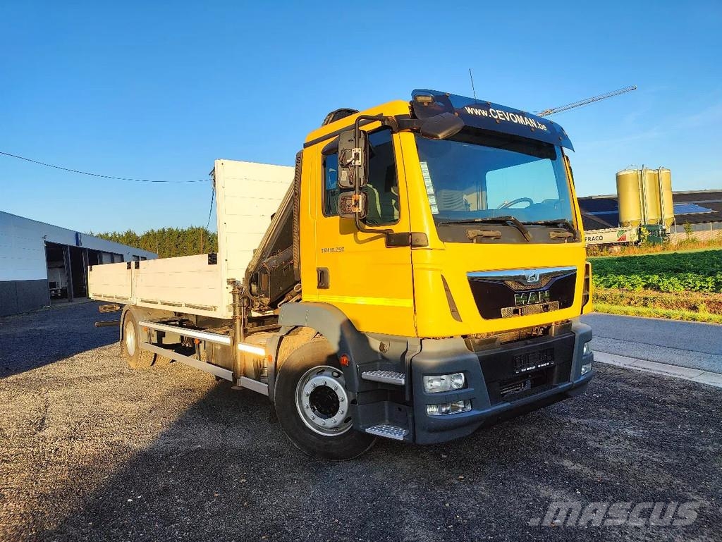 MAN TGM 18.250 Open box + HIAB 166-3 Flakbilar