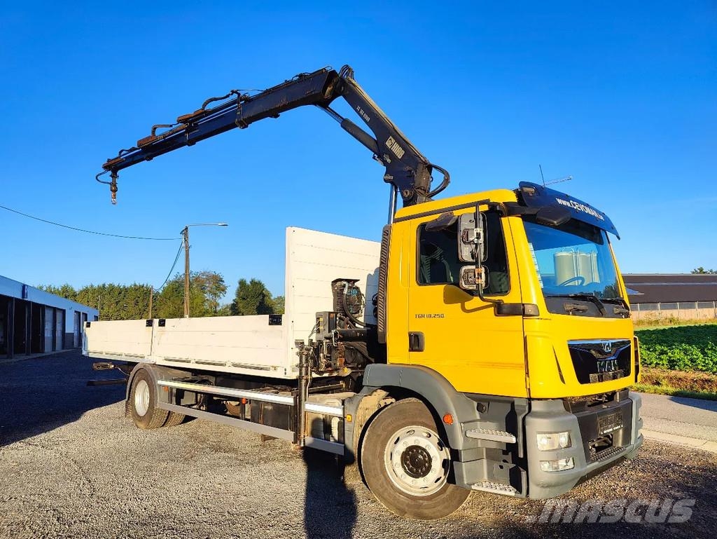 MAN TGM 18.250 Open box + HIAB 166-3 Flakbilar