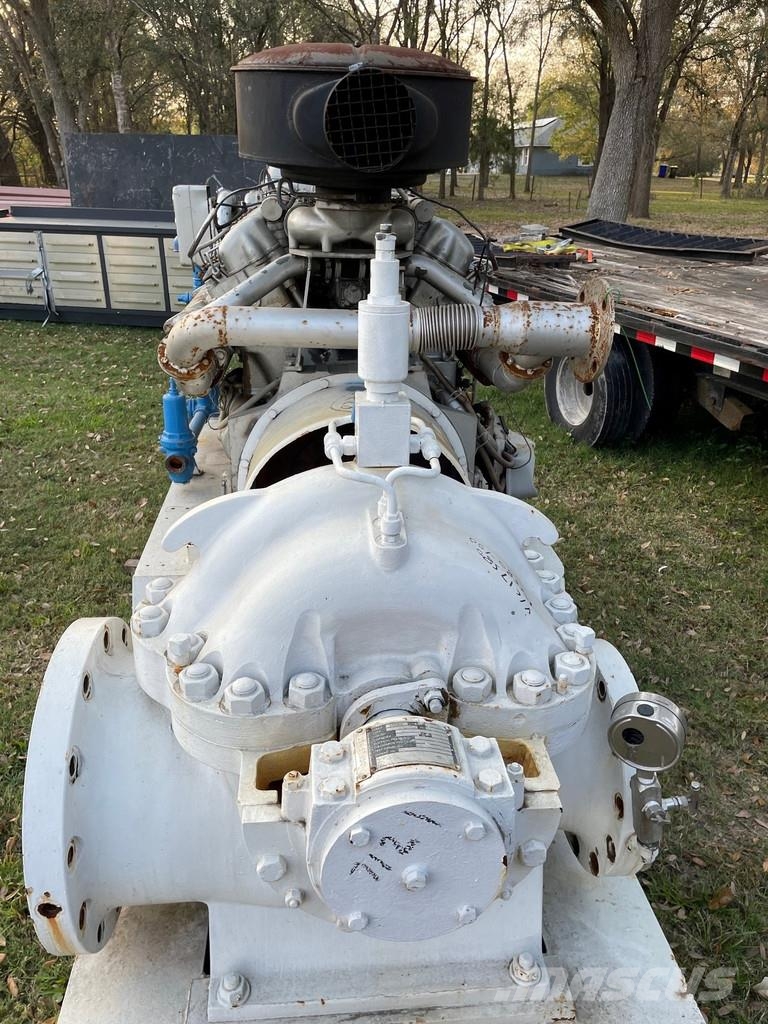 MWM D232 V12 PUMP USED Waterpompen