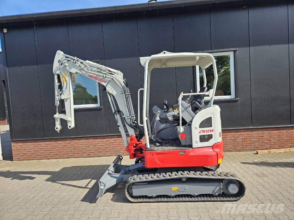 Takeuchi TB 325 R Mini bageri < 7t