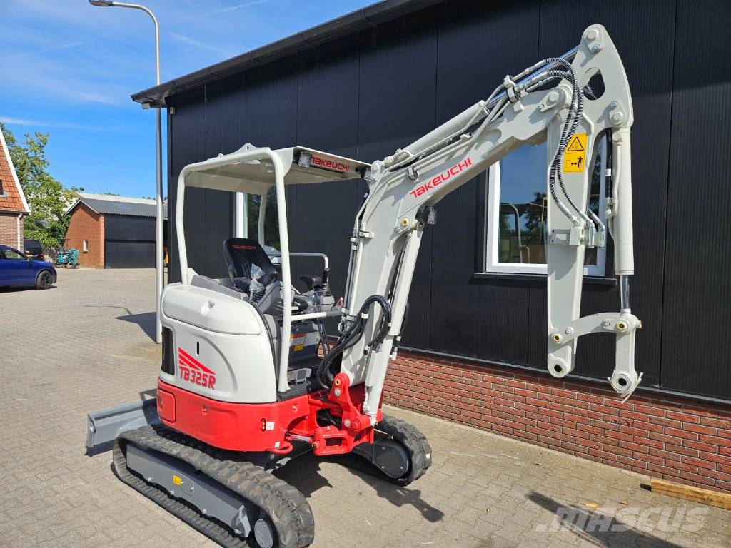 Takeuchi TB 325 R Mini bageri < 7t