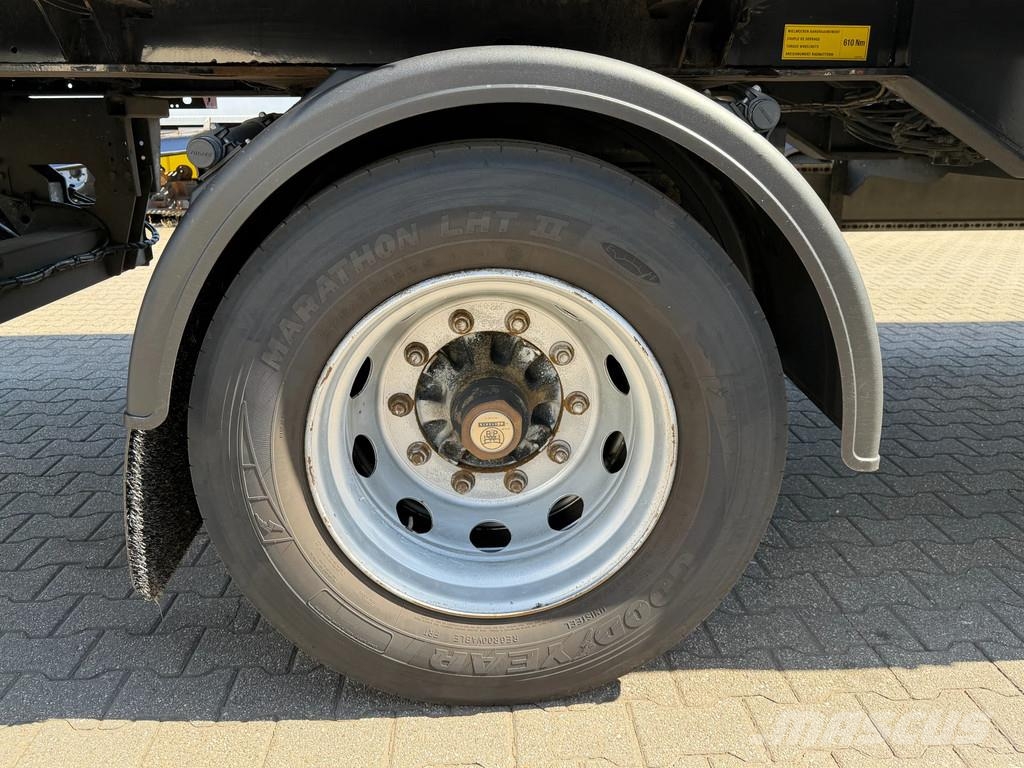 Krone SE City / Schuifzeil-Dak / 2500 Laadklep / Stuur-a Semirremolques de caja de lona