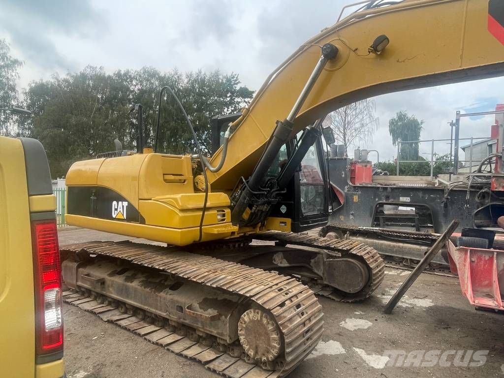 CAT 320 D Rupsgraafmachines