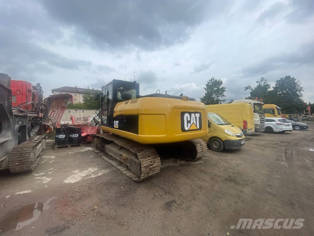 CAT 320 D Rupsgraafmachines