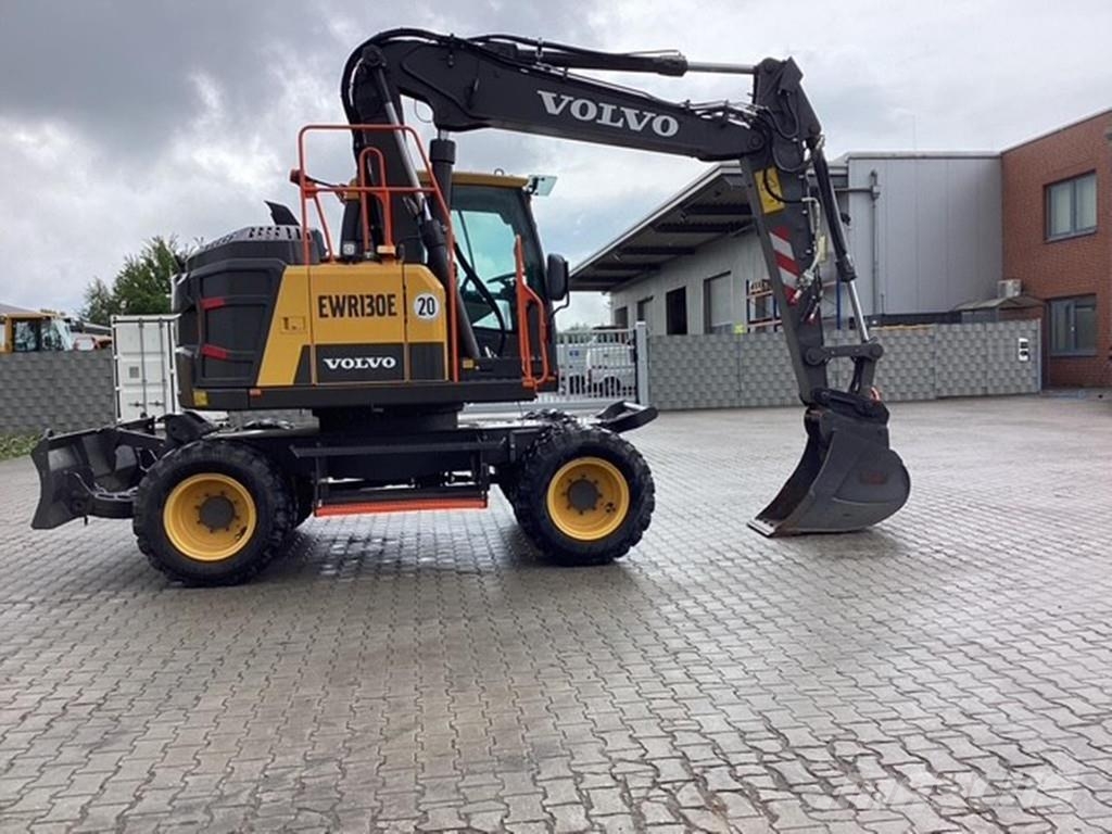 Volvo EWR 130 E Wielgraafmachines