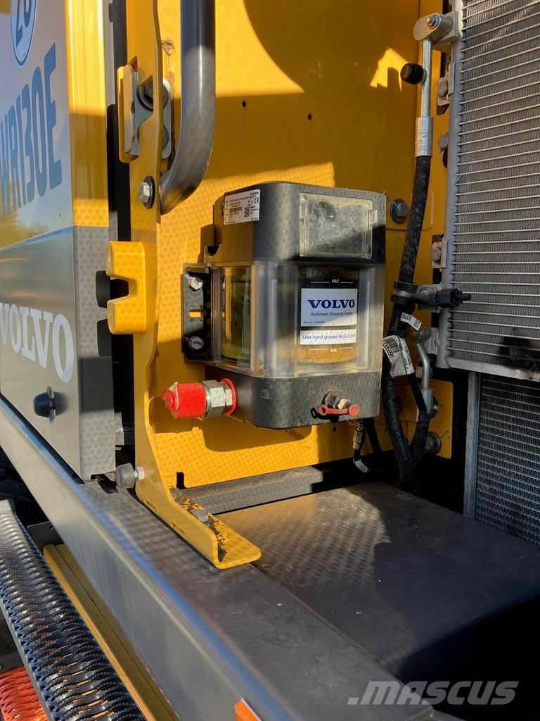 Volvo EWR 130 E Wielgraafmachines