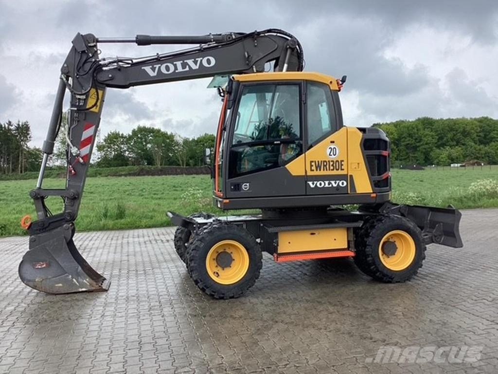 Volvo EWR 130 E Wielgraafmachines