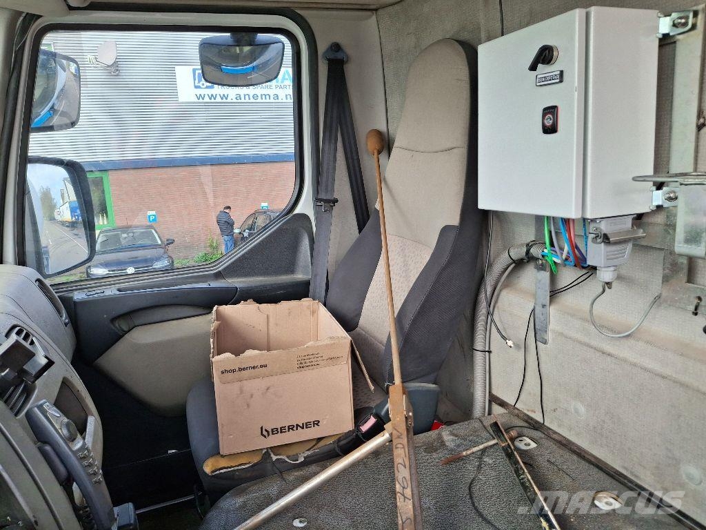 Renault MIDLUM 280DXI شاحنات ذات صهاريج