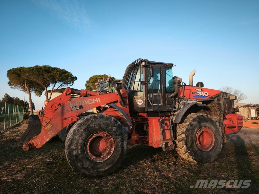 Hitachi ZW 310-6 Колесни товарачи
