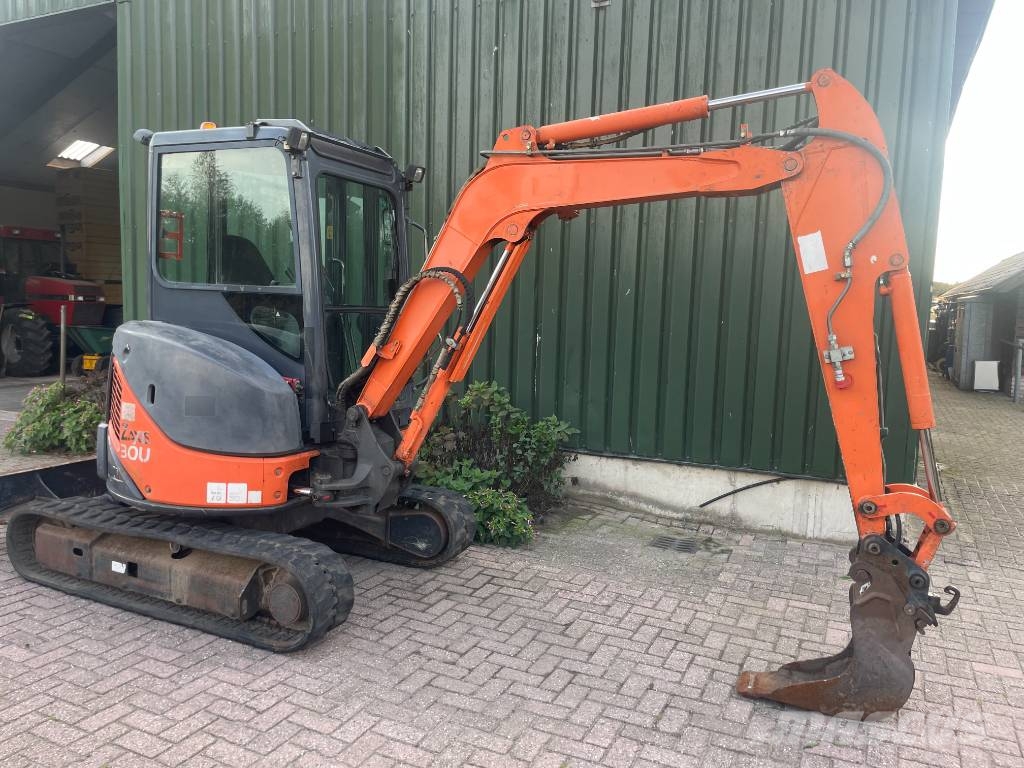 Hitachi ZX 30 U-2 3250kg ミニ油圧ショベル 7t以下（ミニユンボ・ミニディガー）