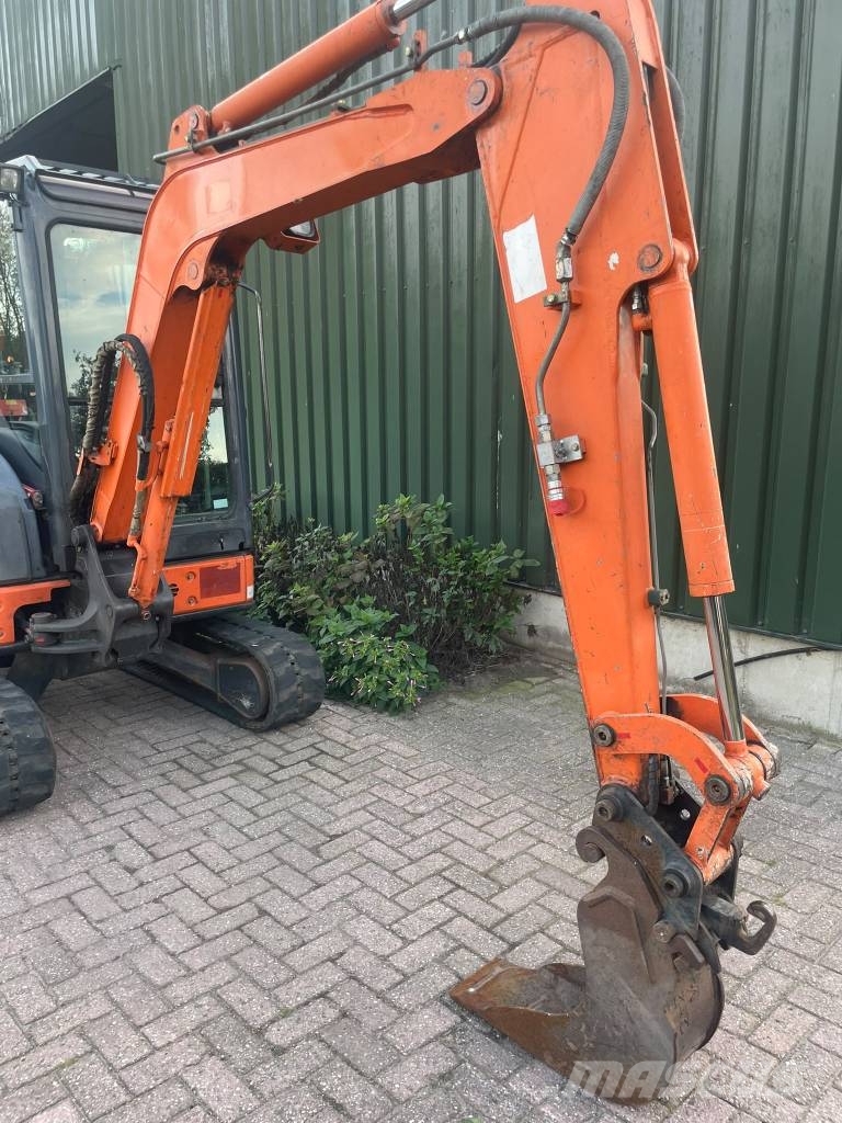 Hitachi ZX 30 U-2 3250kg Mini rýpadla < 7t