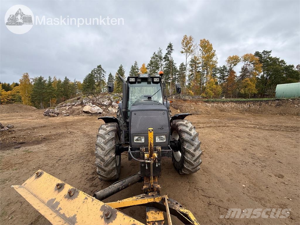 Valmet 8150 Traktorid