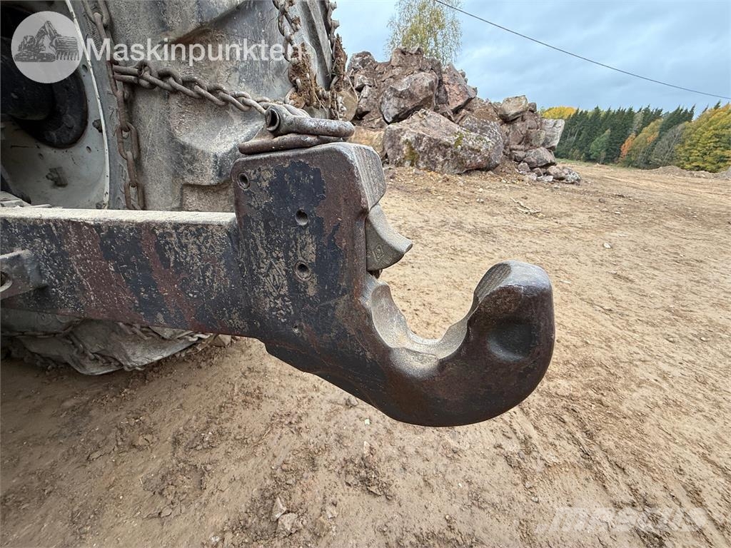 Valmet 8150 Traktorid