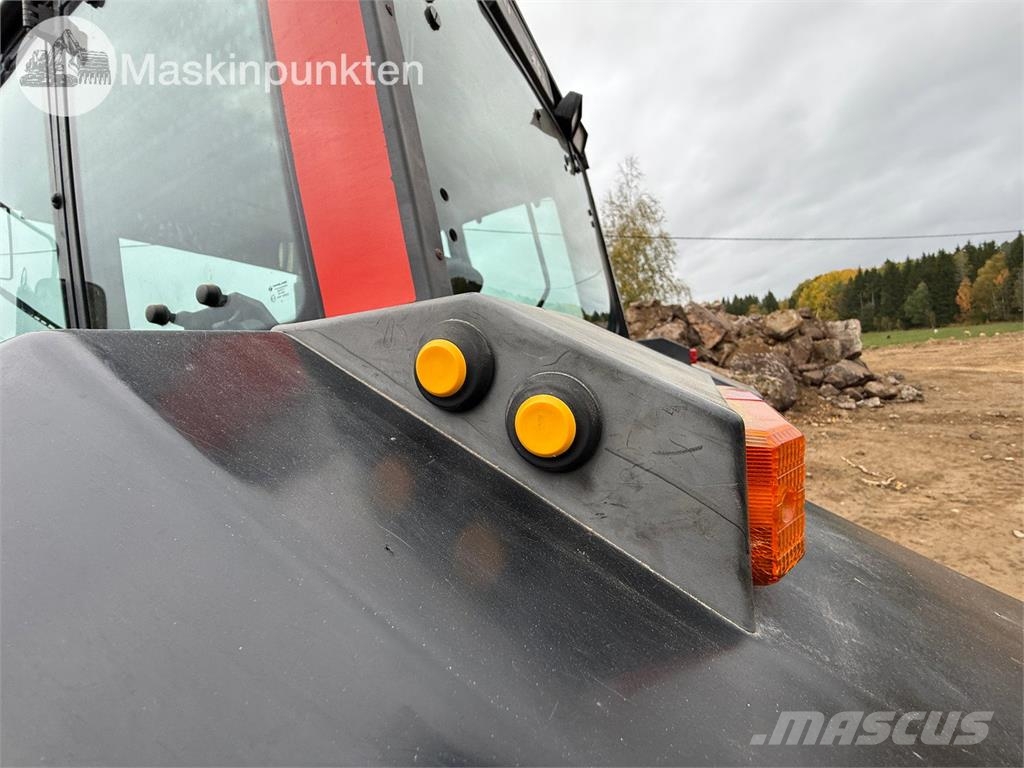Valmet 8150 Traktorid