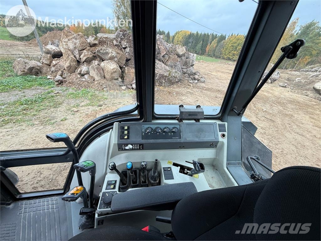 Valmet 8150 Traktorid