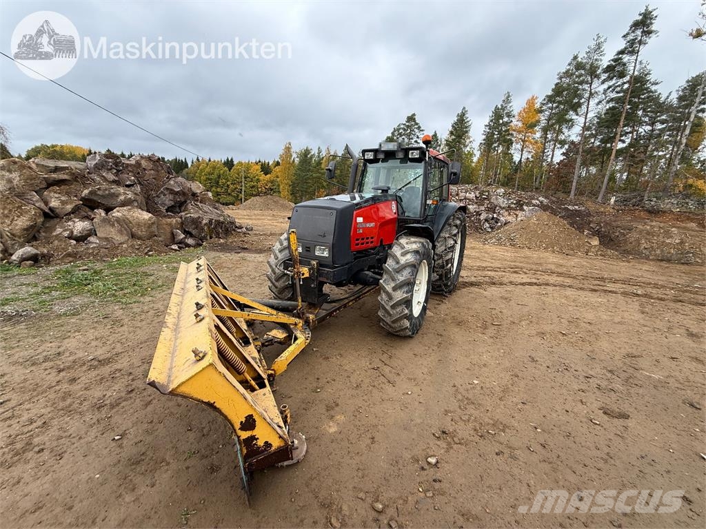 Valmet 8150 Traktorid