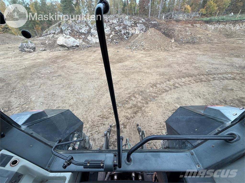 Valmet 8150 Traktorid