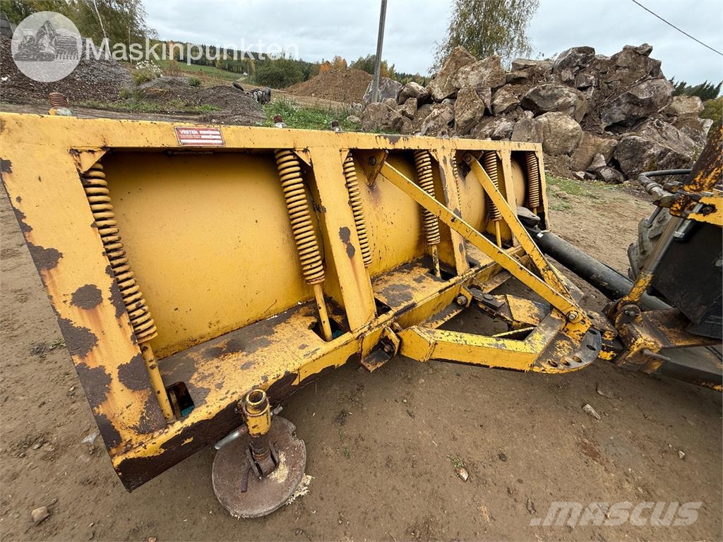 Valmet 8150 Traktorid