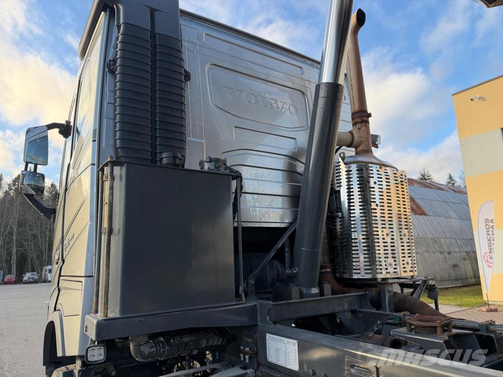 Volvo FH540 8X4 EURO6 + RETARDER + STEEL/AIR + LIFTING A شاحنات قلابة