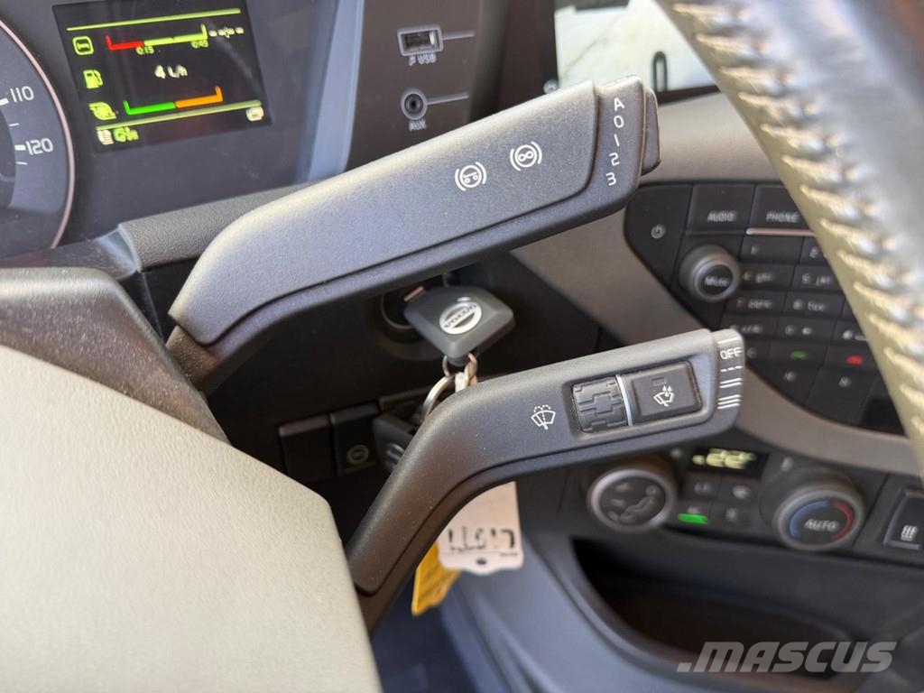 Volvo FH540 8X4 EURO6 + RETARDER + STEEL/AIR + LIFTING A شاحنات قلابة