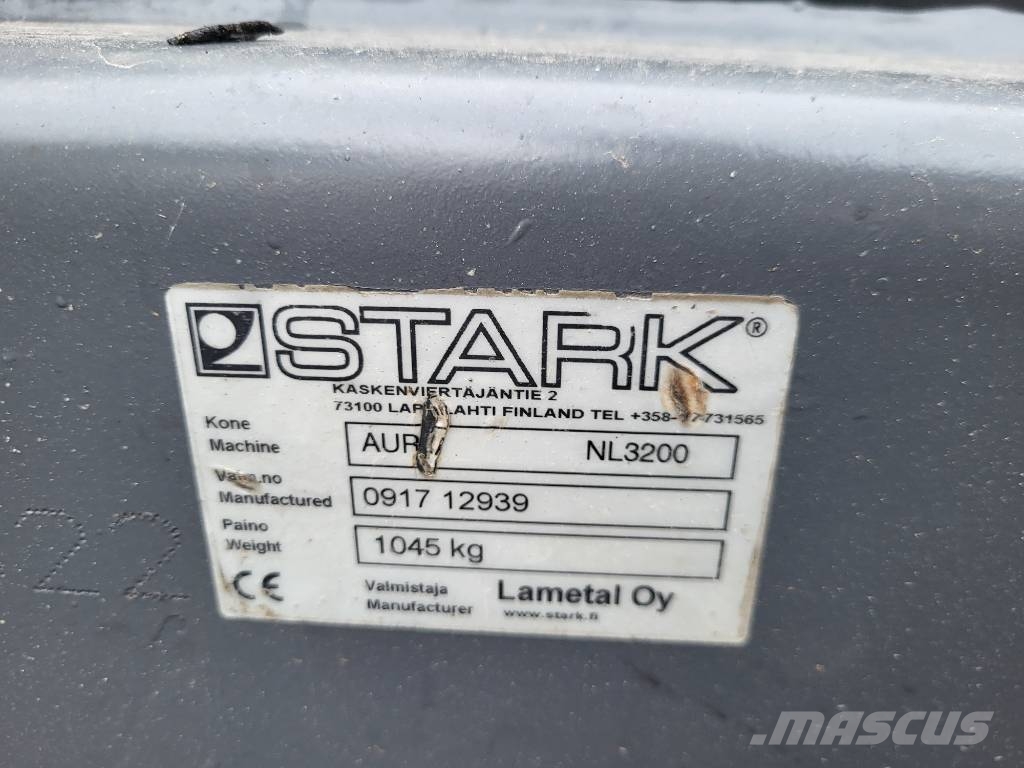 Stark NL3200 nivelaura Lame spazzaneve e aratri