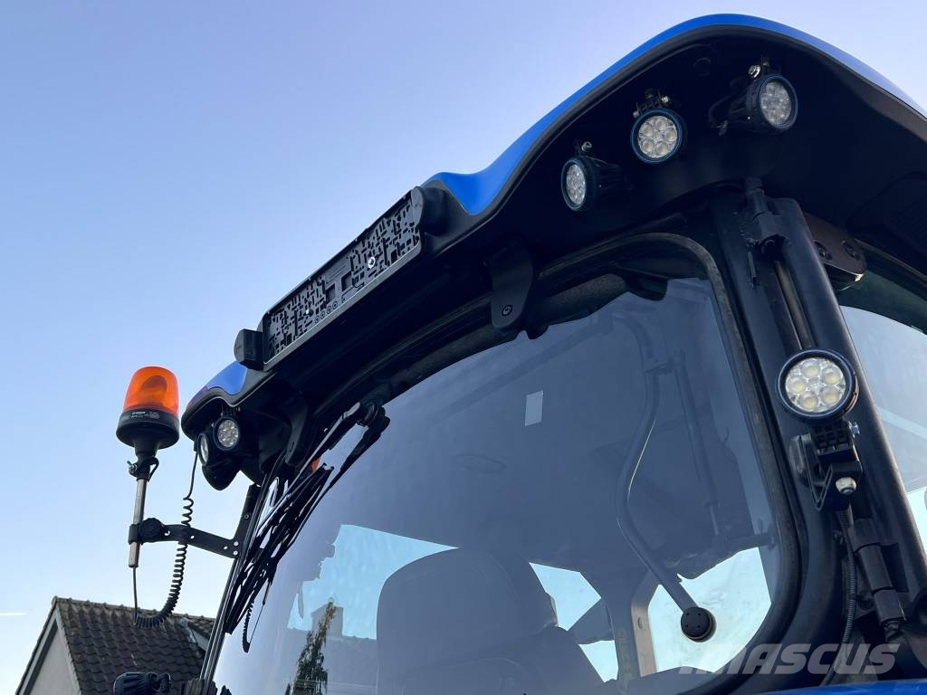 New Holland T 7.245 AC Stage V tractor trekker tracteur الجرارات