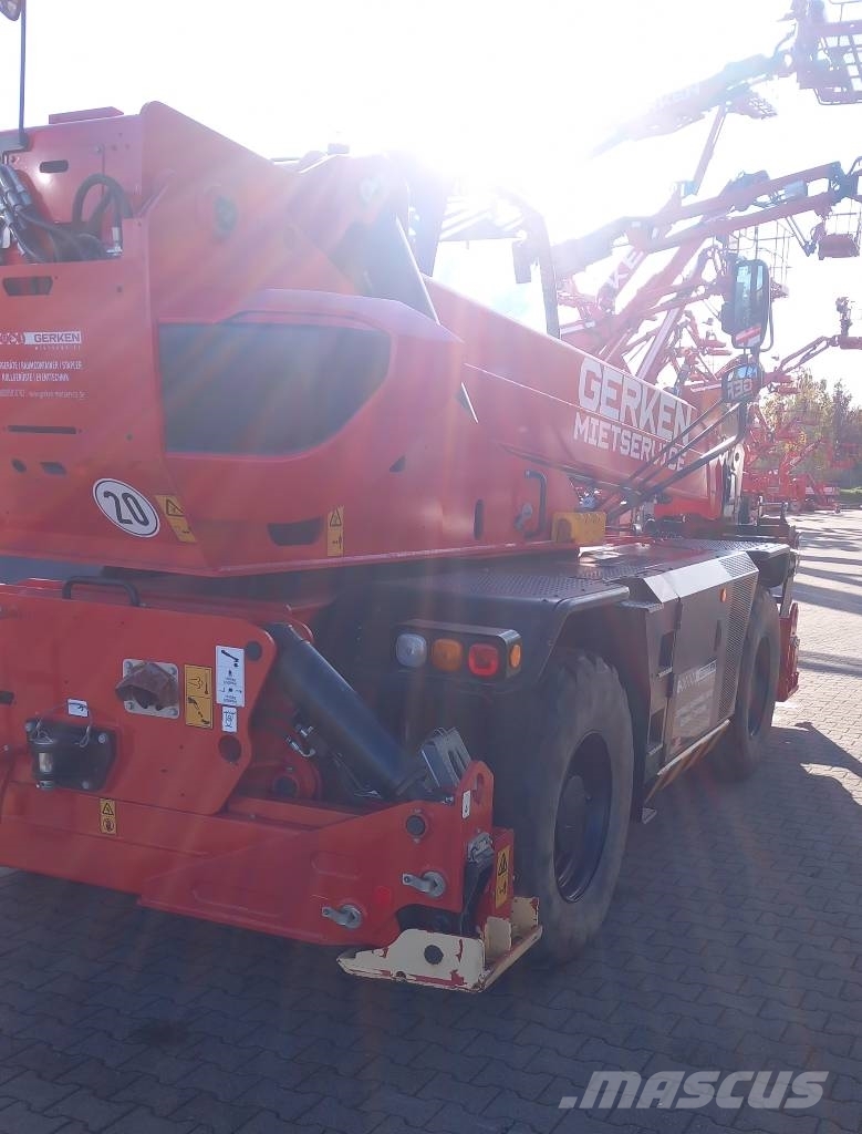 JCB 555P210R 伸缩臂叉装车|叉装车