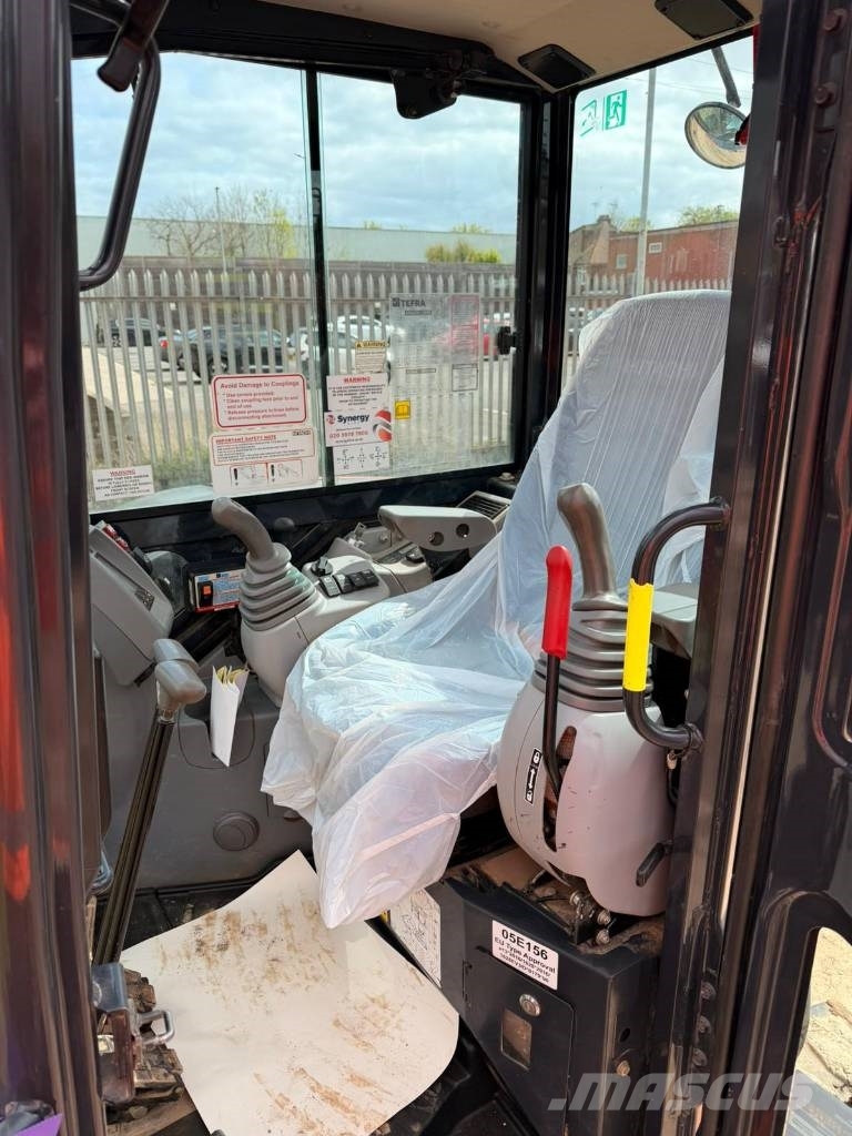 Hitachi ZX48U-6 Mini bageri <7t